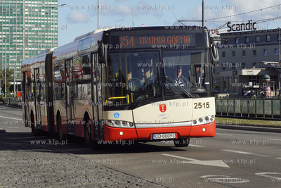 Gdańsk, Podwale Grodzkie.  Autmobus miejski marki...