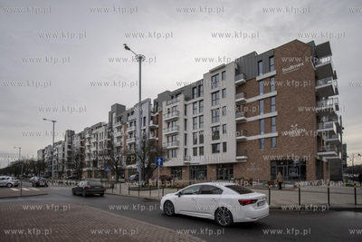 Gdańsk, Długie Ogrody. Nowy apartamentowiec Budimexu...