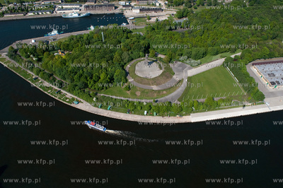 Westerplatte w porcie Gdańsk z lotu ptaka.  25.05.2009...
