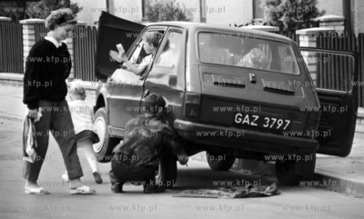 Naprawa samochodu fiat 126p popularnego malucha prawdopodobnie...