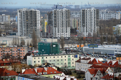 Gdańsk Przymorze. Ul.Kolobrzeska, dalej widac wiezowce...