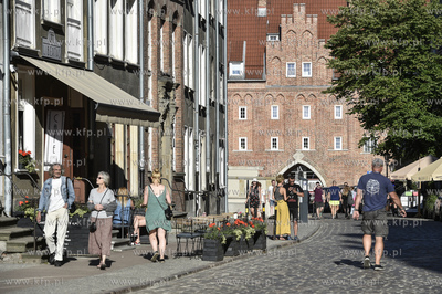Gdańsk Głowne Miasto. Ul. Cglebnicka i barma Chlebnicka....