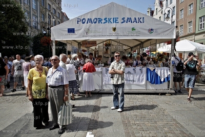 Gdansk, Dlugi Targ. Pomorskie smaki to pokazy przyrzadania...