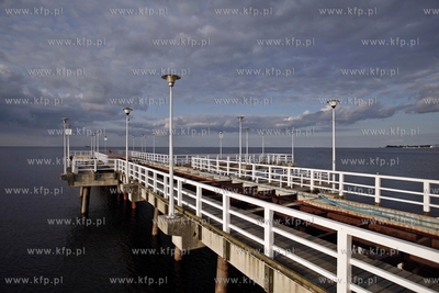 Przerwany remont mola w Brzeznie.
27.06.2013
fot....