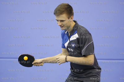 Tenisista stolowy Jakub Folwarski.
17.11.2014
fot....