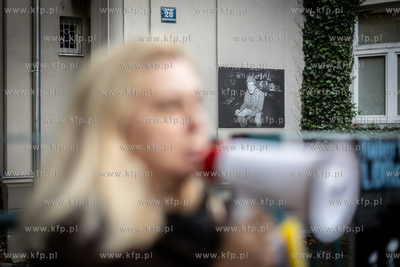 Mieszkańcy kurortu spacerowali w niedzielę z przewodniczką...