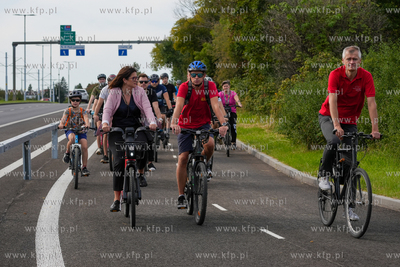 Przejazd rowerowy związany z otwarciem Ekostrady wzdłuż...