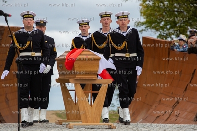 Gdynia, Cmentarz Marynarki Wojennej.  Uroczysty pogrzeb...