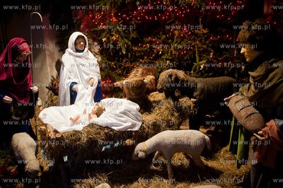 Gdansk. Tradycyjna szopka bozonarodzeniowa w Bazylice...