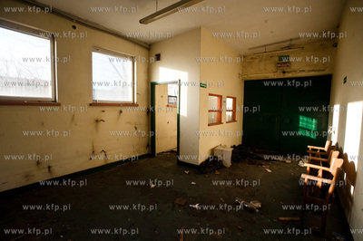 Gdansk. Rozbiorka hali sportowej nalzacej do klubu...