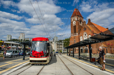 Gdansk. PIerwszy, probny przejazd nowo wybudowana linia...