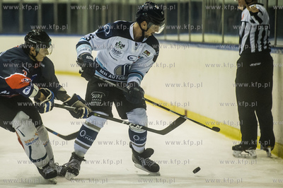 Gdańsk. Hala Oliwia. Polska Hokej Liga. Mecz o utrzymanie...