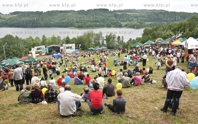 Zlota Gora k. Kartuz. Truskawkobranie to najwieksza...
