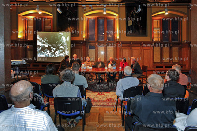 Spotkanie w Nadbaltyckim Centrum Kultury z tworcami...