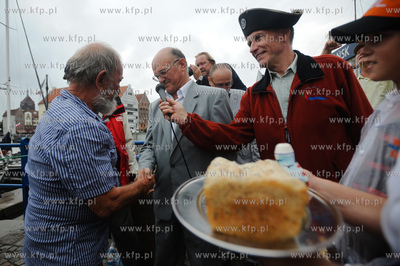 Gdansk. Marina - przystan jachtowa na Motlawie. Przywitanie...