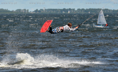 Wakacje w Pucku. Kitesurfing 20.07.2013 fot. Andrzej...
