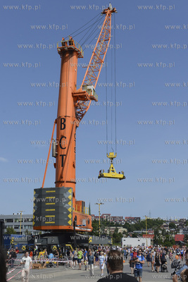 Gdynia. Dzień otwarty w Bałtyckim Terminalu Kontenerowym...