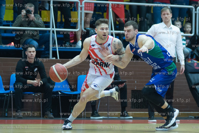 Grupa Sierleccy Czarni Słupsk wygrali 83:77 z Anwilem...