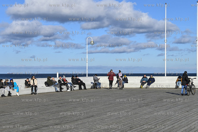 Sopot. Sloneczna niedziela i tłumy spacerowiczów...