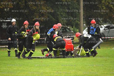 Powiatowe Zawody Sportowo - Pożarnicze na stadionie...