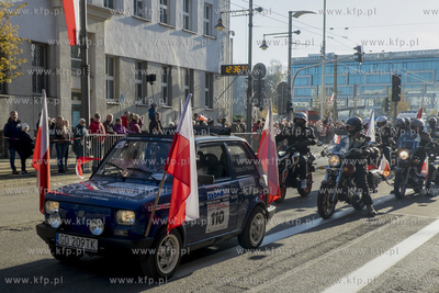 105. Gdyńskie Urodziny Niepodległej - parada niepodległości...