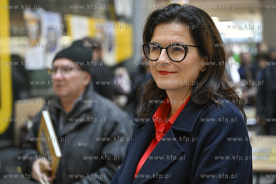 Gdańsk. C.H. Manhattan. Promocja albumu Fot. Kosycarz....