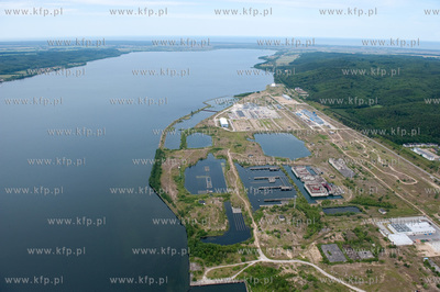 Ruiny Elektrowni Jadrowej w Zarnowcu. 22.06.2009 fot....