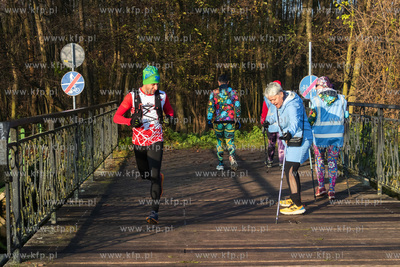 Biało-czerwony parkrun na terenie Parku Kulturowego...