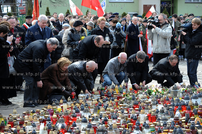 70 rocznica mordu w Katyniu. Marsz pamieci o Katyniu...