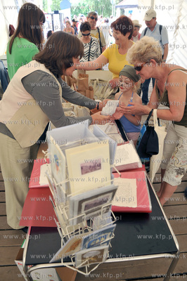 Sobota na molo w Gdansku Brzeznie. Loteria fantowa...