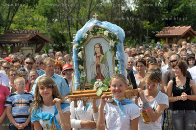 Pielgrzymka i odpust Matki Boskiej Krolowej Kaszub...