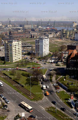 Gdansk. Widok z wiezowca zieleniak na plac Solidarnosci,...