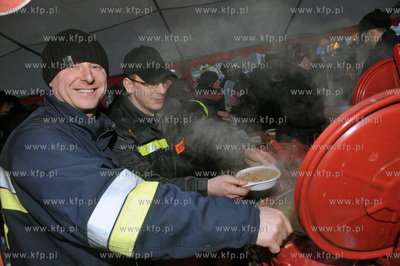 Orszak Trzech Kroli w Zukowie na Kaszubach. Grochowka...