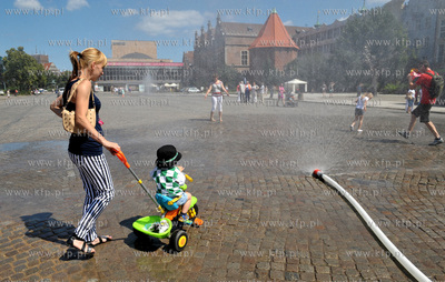 Na Targu Weglowym Gdanska Infrastruktura Wodociagowa...