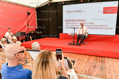 Gdańsk. Prezydent Gdańska Paweł Adamowicz, podczas...