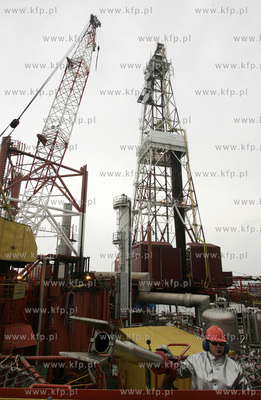 Wizyta w Lotosie  Ministra Gospodarki RP Piotra Wozniaka....