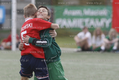 Gdansk Zaspa. Pilkarski turniej dzikich druzyn Do przerwy...