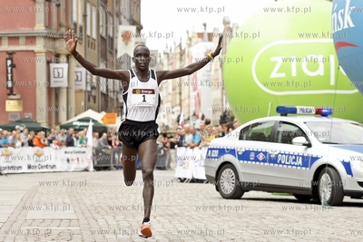 XIX Maraton Solidarnosci. Nz zwyciezca maratonu Kipkorir...