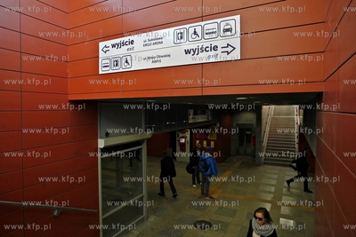 Wyremontowany przystanek Szybkiej Kolei Miejskiej Gdansk...