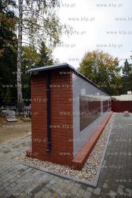 Nowe kolumbarium na cmentarzu w Gdansku Oliwie. 13.10.2014...