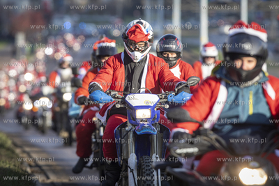 Gdańsk. Mikołaje na motocyklach po raz 17. przejechali...