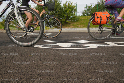 Przejazd rowerowy związany z otwarciem Ekostrady wzdłuż...