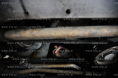 Pokaz mycia autobusow w zajezdni ZKM przy Al. Gen....