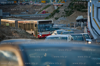 Gdansk. Budowa wezla drogowego Karczemki i trasy WZ....