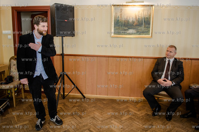 Restauracja Gryf w Zukowie. Promocja albumu Zukowo.
Nz...