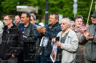 Gdansk. Plac pod pomnikiem Krola Jana III Sobieskiego....