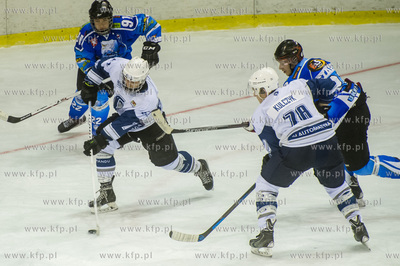 Gdansk. Hala Olivia. Mecz pierwszej ligi hokeja MH...