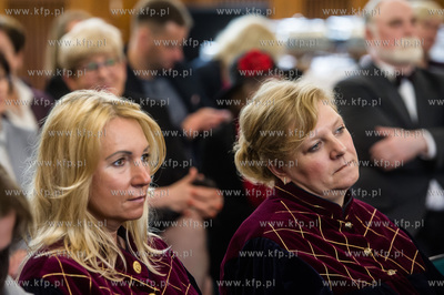 Gdansk. Oliwa. V Liceum Ogolnoksztalcace. Sesja Rady...