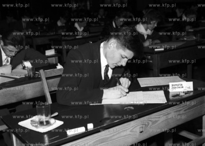 Egzamin dojrzałości w III LO w Gdańsku.
1964
0008481z
Fot....