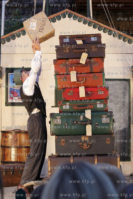 XIII Miedzynarodowy Festiwal Teatrow Plenerowych i...